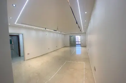 Apartment - 3 Bedrooms - 2 Bathrooms for rent in Mohamed Naguib Axis - Abou El Houl - New Cairo City - Cairo