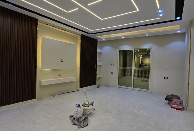 8021056 - Property Image 3