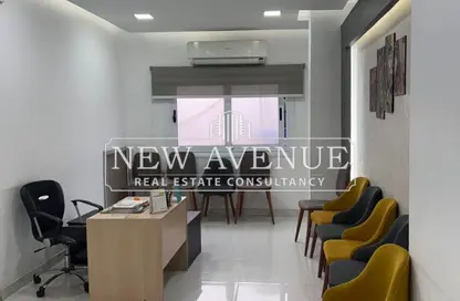 Apartment - 2 Bedrooms - 1 Bathroom for rent in Street 9 - Maadi - Hay El Maadi - Cairo