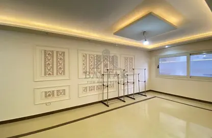 شقة - 3 غرف نوم - 2 حمامات للبيع في شارع إسماعيل الفنجرى - كامب شيزار - حي وسط - الاسكندرية