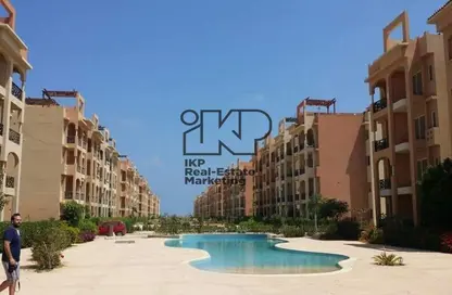 Chalet - 2 Bedrooms - 2 Bathrooms for sale in Emirates Heights - Qesm Ad Dabaah - North Coast
