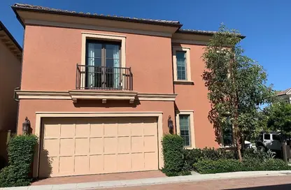 Villa - 5 Bedrooms - 4 Bathrooms for sale in Tara - Sheikh Zayed Compounds - Sheikh Zayed City - Giza