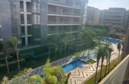 Apartment - 2 Bedrooms - 2 Bathrooms for sale in El Patio Oro - 5th Settlement Compounds - The 5th Settlement - New Cairo City - Cairo