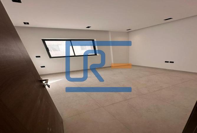 8022564 - Property Image 2
