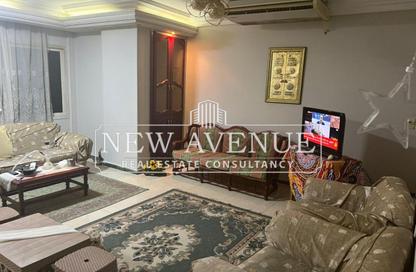 Apartment - 3 Bedrooms - 2 Bathrooms for sale in Makram Ebeid St. - 6th Zone - Nasr City - Cairo