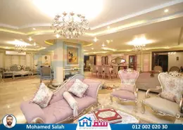 Apartment - 5 Bedrooms - 6 Bathrooms for sale in Mohamed Fawzy Moaz St. - Smouha - Hay Sharq - Alexandria