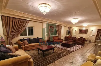 Roof - 3 Bedrooms - 3 Bathrooms for sale in Al Narges 7 - Al Narges - New Cairo City - Cairo