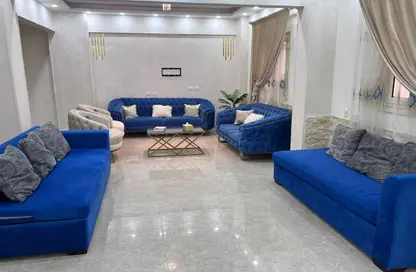 Duplex - 6 Bedrooms - 3 Bathrooms for rent in Hassan Ma'moon St. - 6th Zone - Nasr City - Cairo
