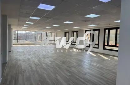 مساحات مكتبية - استوديو - 2 حمامات للايجار في فى90 - شارع التسعين الشمالي - التجمع الخامس - مدينة القاهرة الجديدة - القاهرة