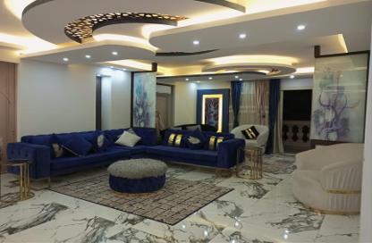شقة - 3 غرف نوم - 4 حمامات للايجار في شارع شهاب - المهندسين - الجيزة