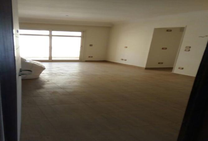 8182802 - Property Image 2