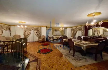 Penthouse - 4 Bedrooms - 3 Bathrooms for sale in El Laselky - New Maadi - Hay El Maadi - Cairo
