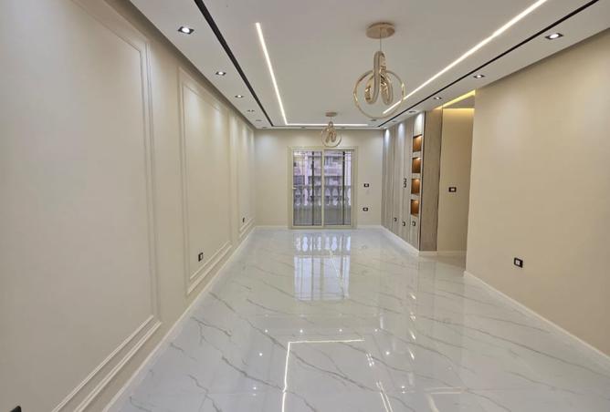 8095989 - Property Main Image