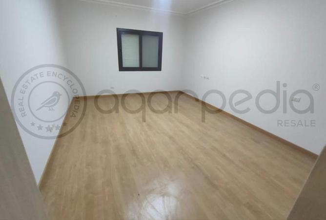 8205492 - Property Image 3