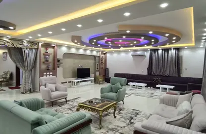 Apartment - 3 Bedrooms - 3 Bathrooms for rent in Abbas Al Akkad St. - 1st Zone - Nasr City - Cairo