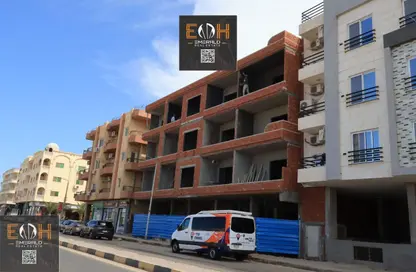 Apartment - 2 Bedrooms - 1 Bathroom for sale in Magawish - Hurghada - Red Sea
