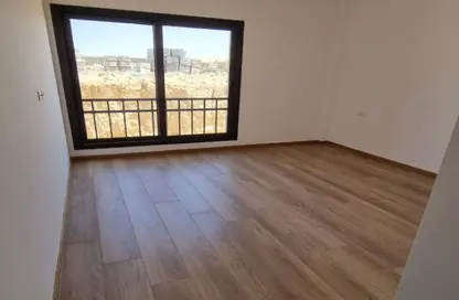 Apartment - 2 Bedrooms - 2 Bathrooms for sale in Fifth Square - The 5th Settlement - New Cairo City - Cairo