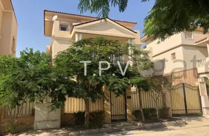 Villa - 4 Bedrooms - 5 Bathrooms for sale in Maxim - The 1st Settlement - New Cairo City - Cairo