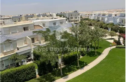 أي فيلا - 4 غرف نوم - 4 حمامات للبيع في ماونتن فيو اكتوبر بارك - الحي السادس - مدينة 6 أكتوبر - الجيزة