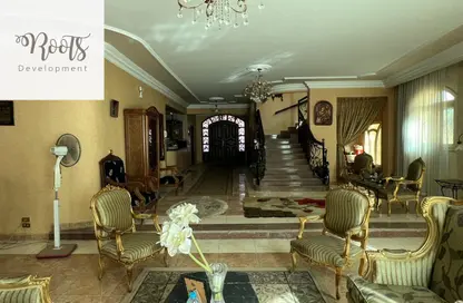 Villa - 7+ Bedrooms - 7+ Bathrooms for sale in West Somid Road - West Somid - 6 October City - Giza