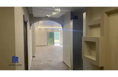 Apartment - 3 Bedrooms - 3 Bathrooms for rent in Street 100   Al Fairouz St. - 10th District - Sheikh Zayed City - Giza