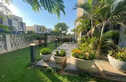 Townhouse - 3 Bedrooms - 3 Bathrooms for sale in Al Burouj Compound - El Shorouk Compounds - Shorouk City - Cairo