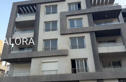 Apartment - 4 Bedrooms - 4 Bathrooms for sale in Cairo University Compound - Sheikh Zayed Compounds - Sheikh Zayed City - Giza