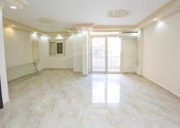Apartment - 3 bedrooms - 2 bathrooms for للبيع in Al Mosheer Ahmed Ismail St. - Sidi Gaber - Hay Sharq - Alexandria