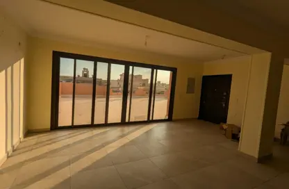 Apartment - 2 Bedrooms - 3 Bathrooms for sale in El Banafseg Apartment Buildings - El Banafseg - New Cairo City - Cairo