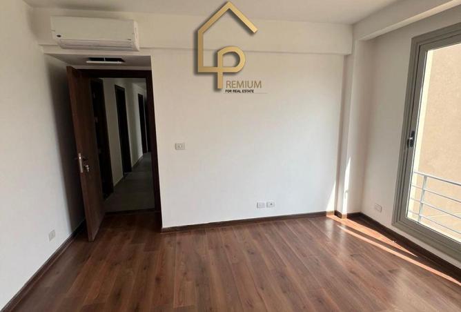 8420297 - Property Image 3