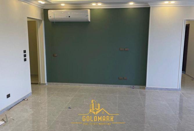 8166133 - Property Main Image