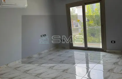 شقة - 3 غرف نوم - 3 حمامات للايجار في مون فالي - المستثمرين الجنوبية - مدينة القاهرة الجديدة - القاهرة