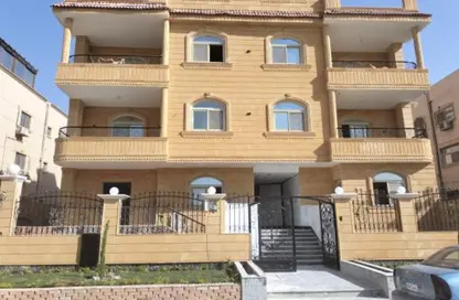 Apartment - 3 Bedrooms - 3 Bathrooms for sale in 9th District - Sheikh Zayed City - Giza
