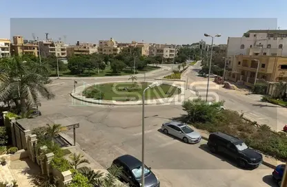 شقة - 3 غرف نوم - 3 حمامات للايجار في شارع دكتور ياسين عبد الغفار - المنطقة ج - حى جنوب الاكايمية - مدينة القاهرة الجديدة - القاهرة