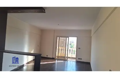 Apartment - 3 Bedrooms - 2 Bathrooms for rent in 7th District - Sheikh Zayed City - Giza