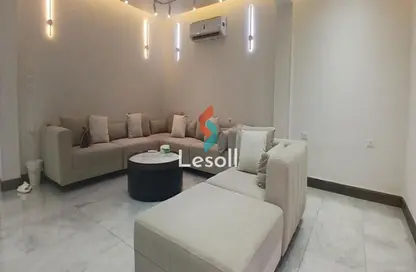 شقة - 3 غرف نوم - 2 حمامات للبيع في شارع سوريا - المهندسين - الجيزة