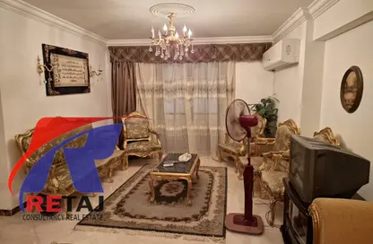 Apartment - 2 Bedrooms - 1 Bathroom for sale in Hossam Al Deen Bassiouny St. - 10th Zone - Nasr City - Cairo