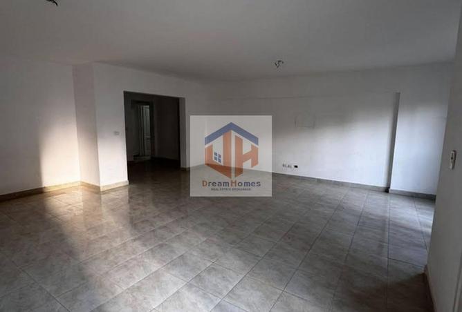 8524321 - Property Image 2