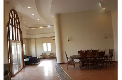 شقة - 2 غرف نوم - 3 حمامات للبيع في شارع 15 - الحي الخامس - التجمع الخامس - مدينة القاهرة الجديدة - القاهرة