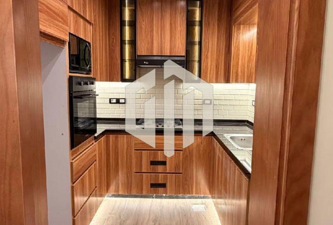 8244040 - Property Image 3