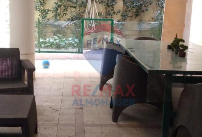 8177360 - Property Image 2