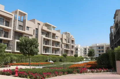 Apartment - 2 Bedrooms - 2 Bathrooms for sale in Moon Residences - Fifth Square - The 5th Settlement - New Cairo City - Cairo