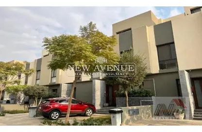 Villa - 3 Bedrooms - 3 Bathrooms for sale in Al Burouj Compound - El Shorouk Compounds - Shorouk City - Cairo