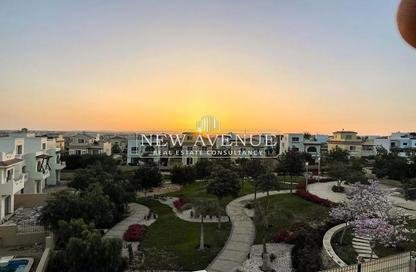 Villa - 6 Bedrooms - 5 Bathrooms for sale in Hyde Park - 5th Settlement Compounds - The 5th Settlement - New Cairo City - Cairo