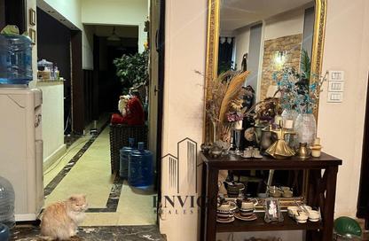 Apartment - 3 Bedrooms - 2 Bathrooms for sale in Dr Hassanein Abdulqader St. - 6th Zone - Nasr City - Cairo
