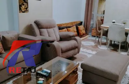 Apartment - 3 Bedrooms - 2 Bathrooms for rent in Ezzat Salama St. - 6th Zone - Nasr City - Cairo