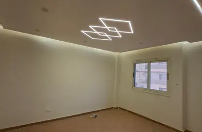 Apartment - 3 Bedrooms - 2 Bathrooms for rent in El Koronfel - The 5th Settlement - New Cairo City - Cairo