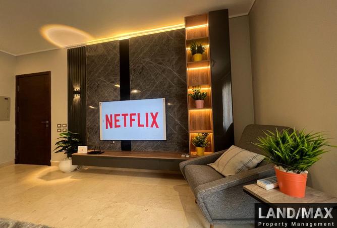 8421600 - Property Image 3