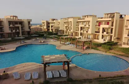 شاليه - 2 غرف نوم - 2 حمامات للبيع في بلو باي اسيا السخنة - العين السخنة - السويس