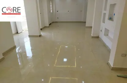 Apartment - 3 Bedrooms - 2 Bathrooms for sale in Divided from Al Kafrawy St. - 2nd District - 6 October City - Giza